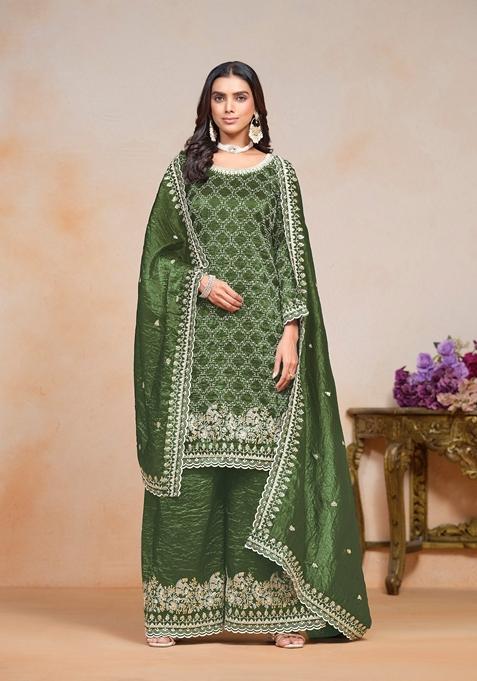 Green Embroidered Poly Blend Kurta Set