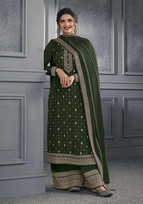 Green Embroidered Poly Blend Kurta Set