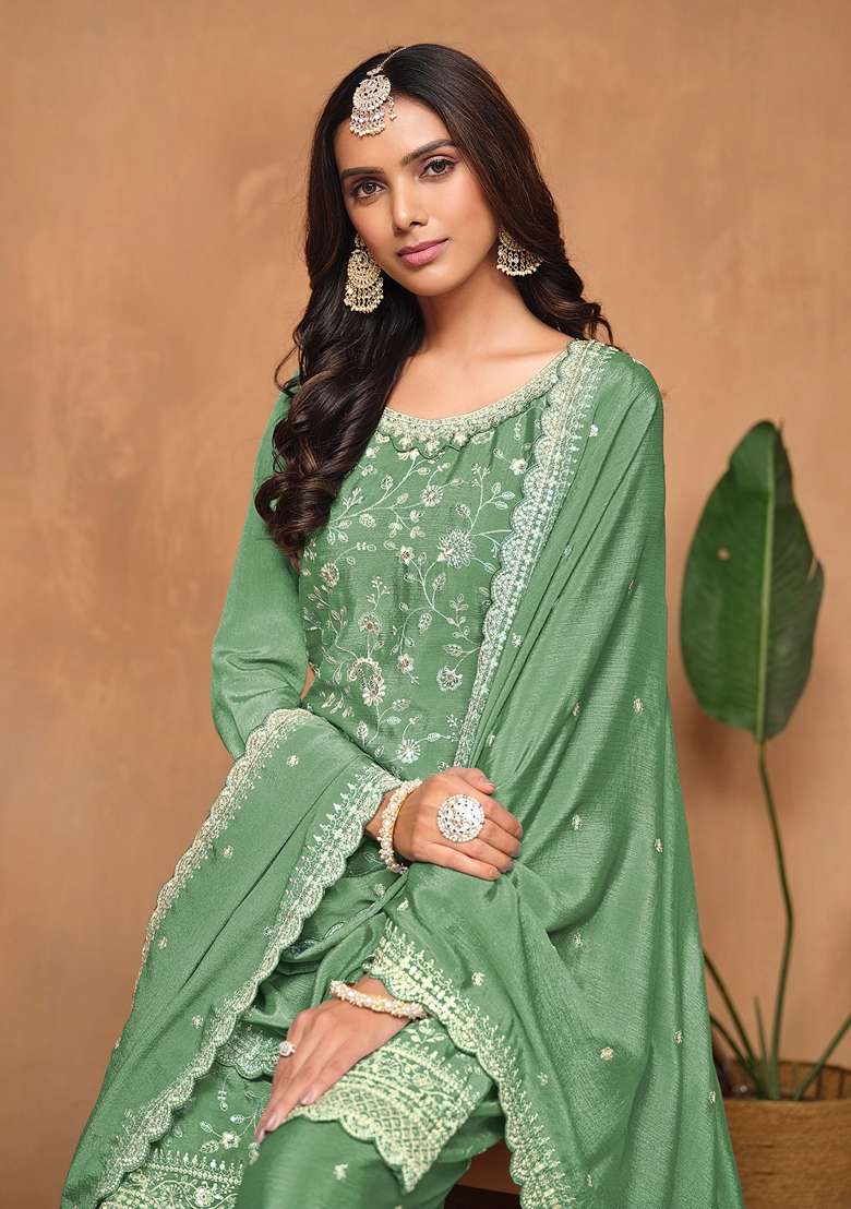 Green Embroidered Poly Blend Kurta Set - Indya