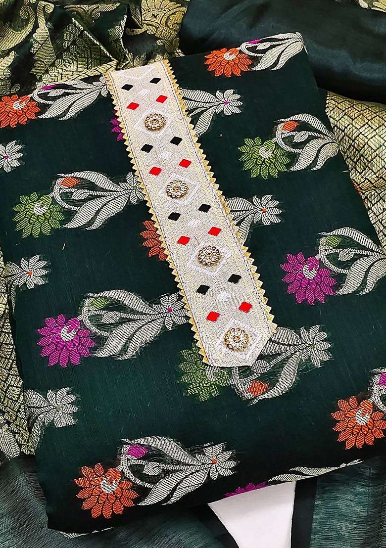 Green Embroidered Jacquard Straight Kurta Set - Indya