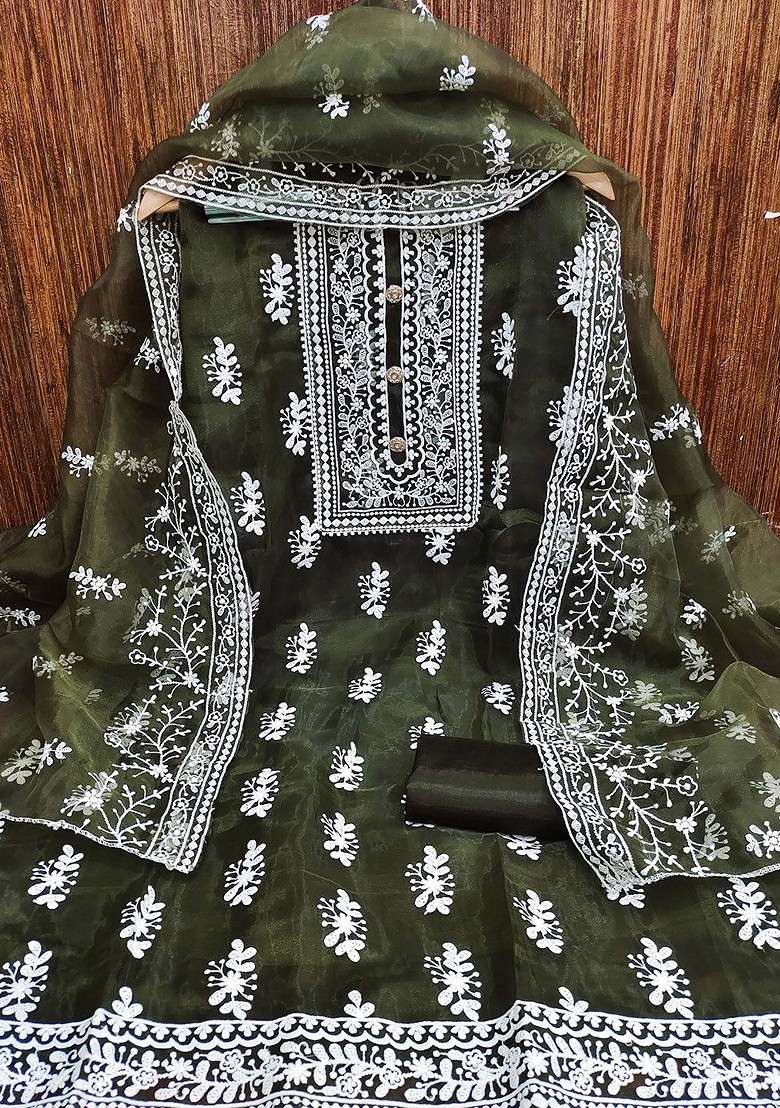 Green Embroidered Organza Pakistani Suit Set - Indya