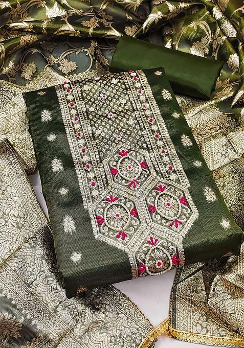 Green Embroidered Blended Straight Kurta Set