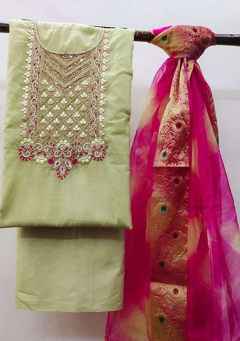 Green Embroidered Blended Straight Kurta Set - Indya