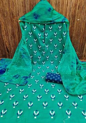 Green Ethnic Motifs Printed Cotton Blend Kurta Set