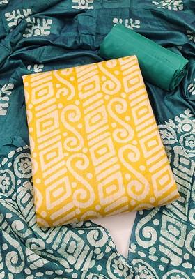 Yellow Ethnic Motifs Printed Poly Blend Kurta Set
