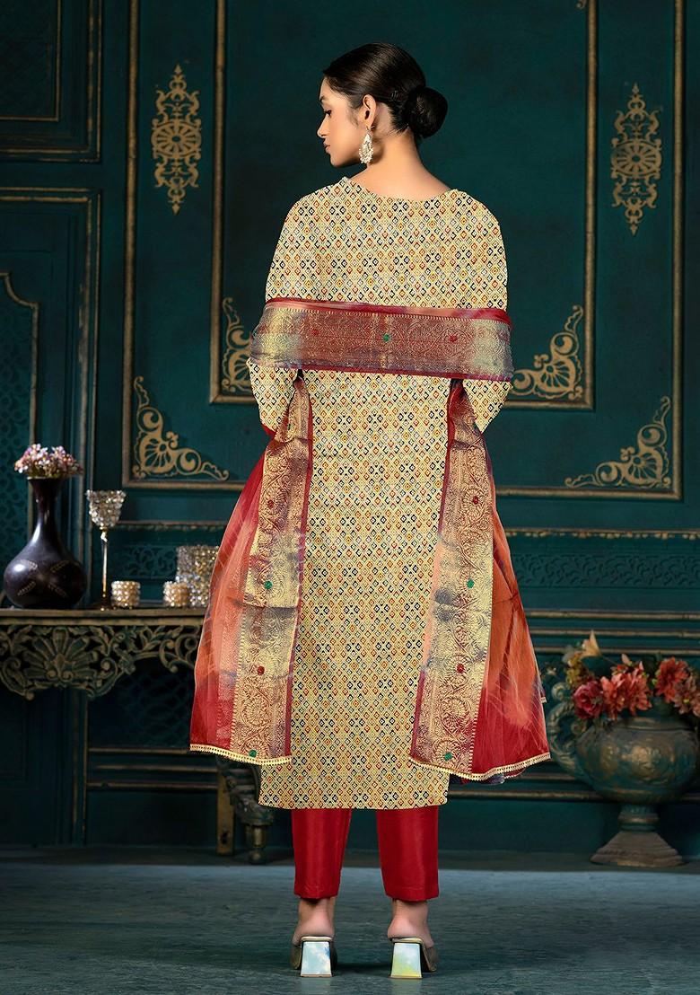 Red Ethnic Motifs Embroidered Poly Blend Kurta Set