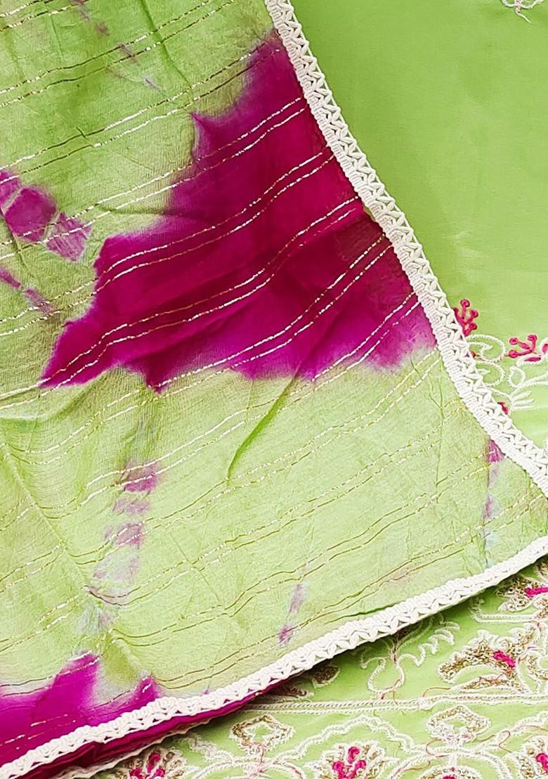 Green Floral Embroidered Poly Blend Kurta Set