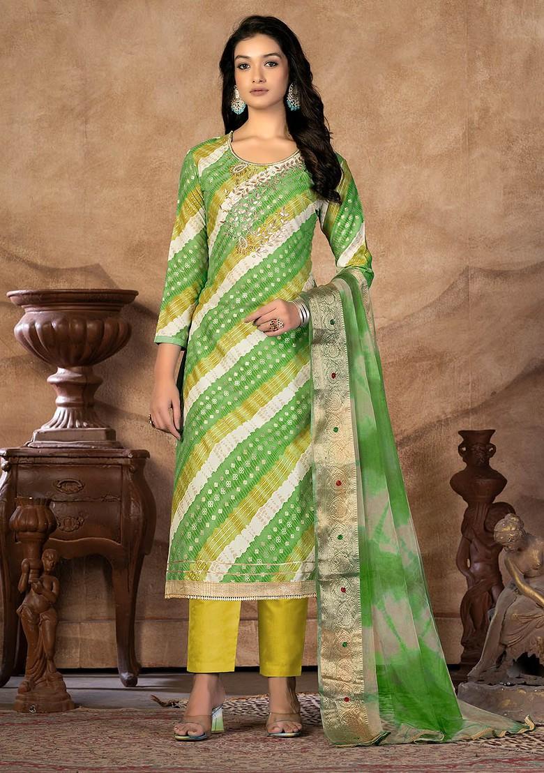 Green Ethnic Motifs Embroidered Poly Blend Kurta Set
