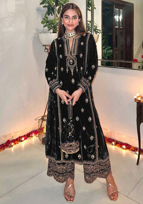 Black Embroidered Velvet Kurta Set