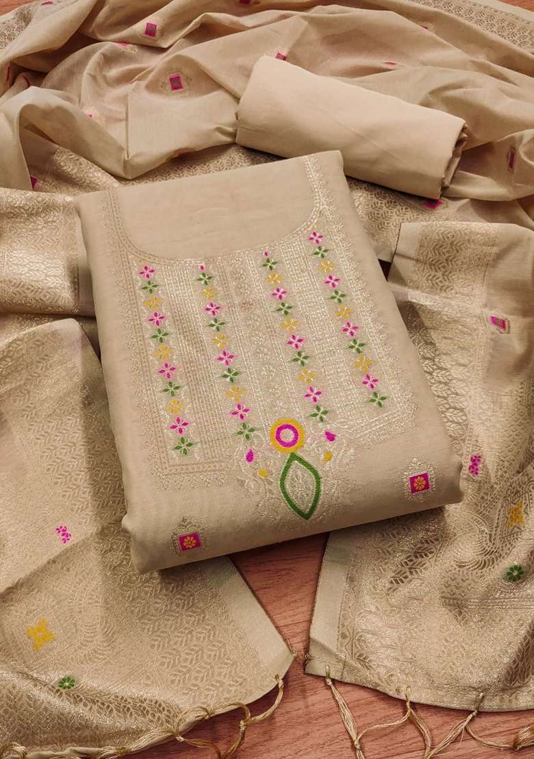 Cream Woven Chanderi Banarasi Silk Kurta Set - Indya