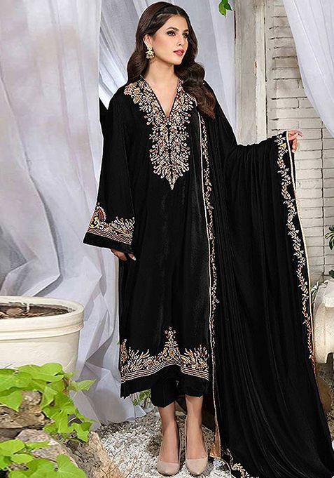 Black Embroidered Velvet Kurta Set