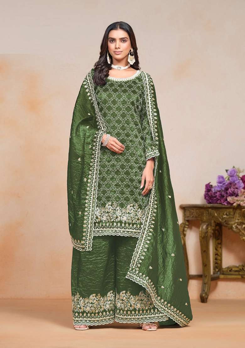 Green Embroidered Organza Pakistani Suit Set - Indya