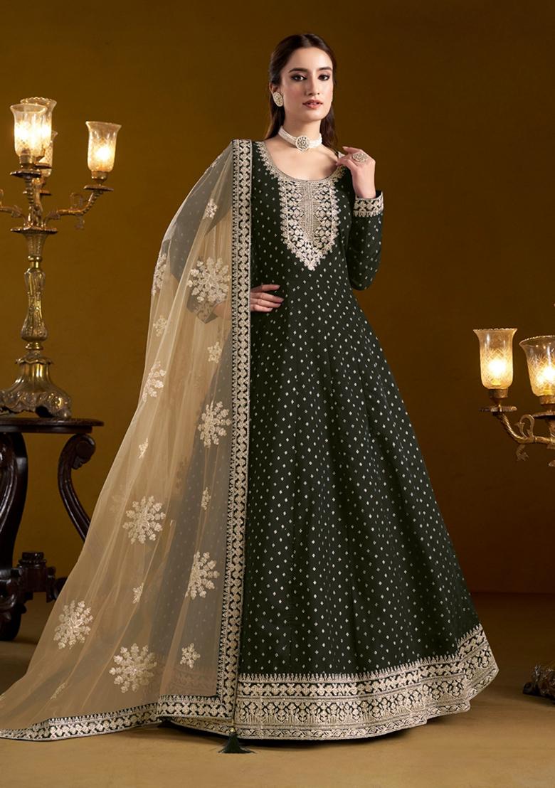 Black Embroidered Chanderi Pakistani Suit Set - Indya