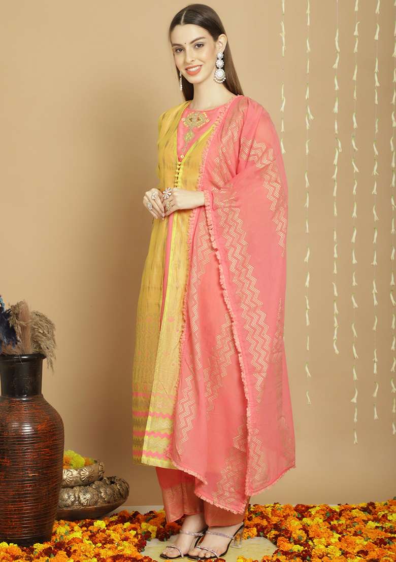 Yellow Embroidered Chanderi Silk Kurta Set With Dupatta - Indya