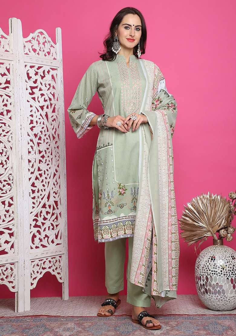Green Embroidered Cotton Pakistani Suit Set - Indya