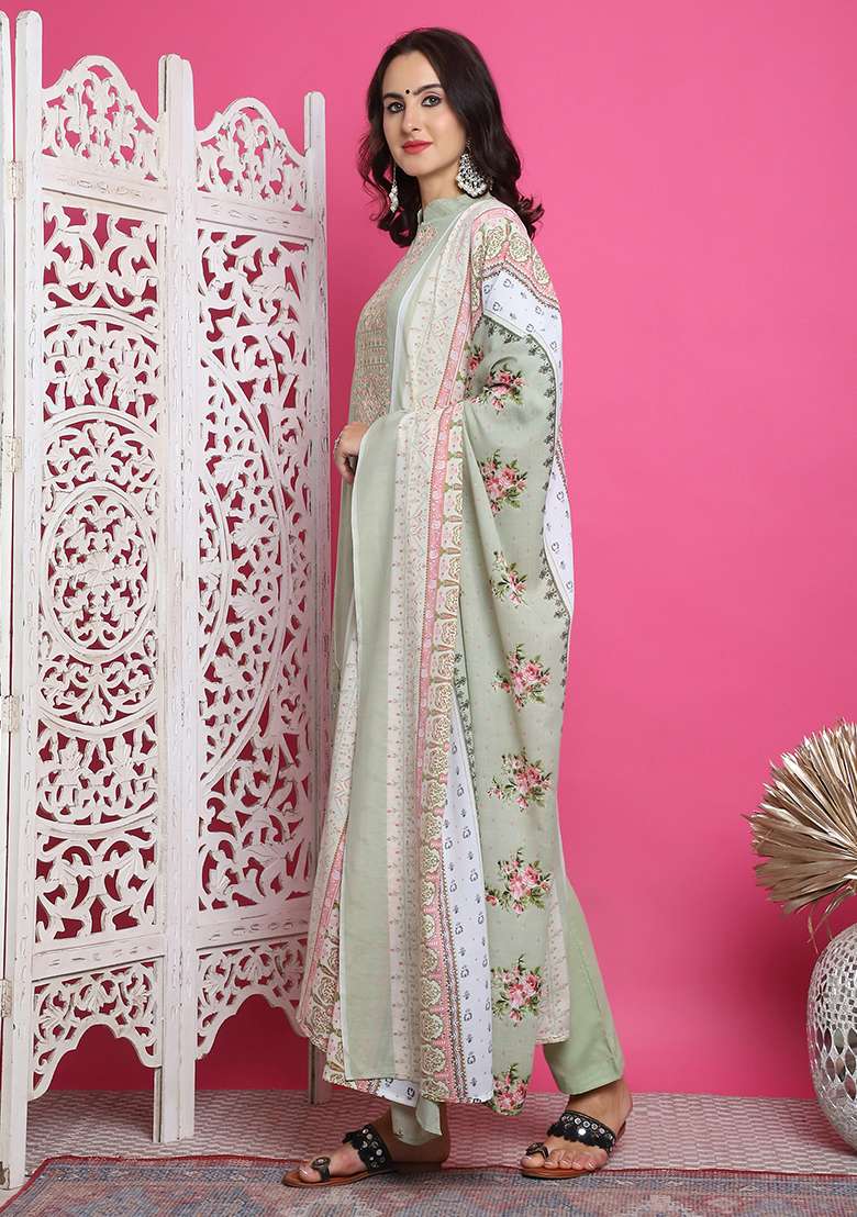 Green Embroidered Cotton Pakistani Suit Set - Indya