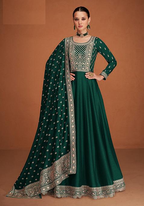 Green Embroidered Silk Blend Kurta Set