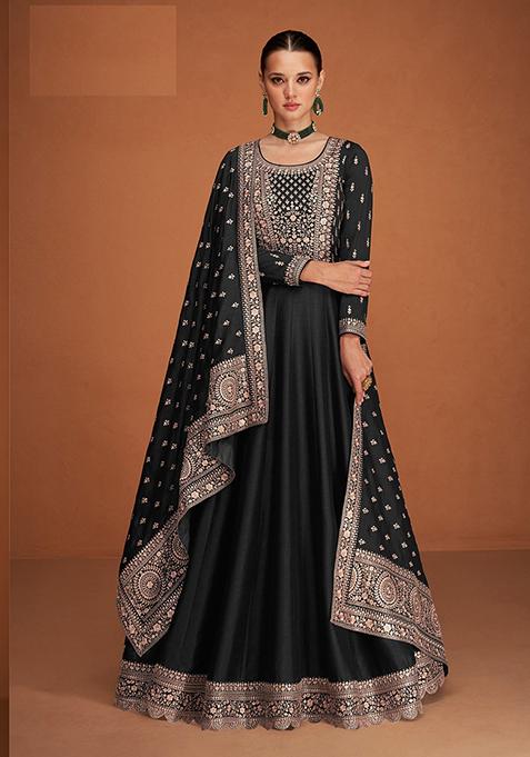Black Embroidered Silk Blend Kurta Set