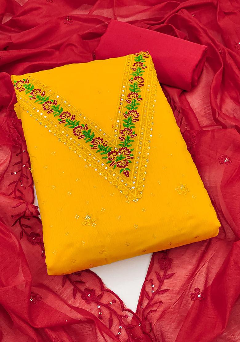 Gold Embellished Chanderi Kurta Set