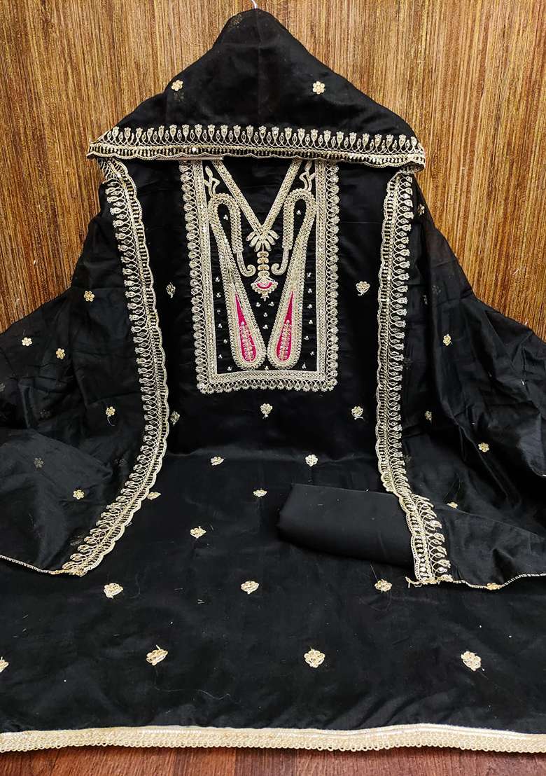 Black Embroidered Chanderi Pakistani Suit Set - Indya