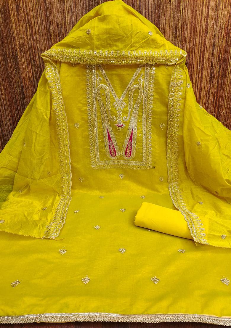 Gold Embellished Chanderi Kurta Set