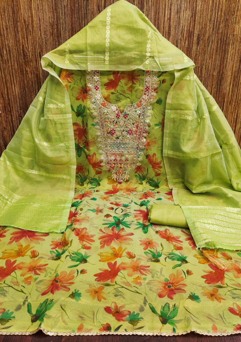 Green Embellished Chanderi Kurta Set