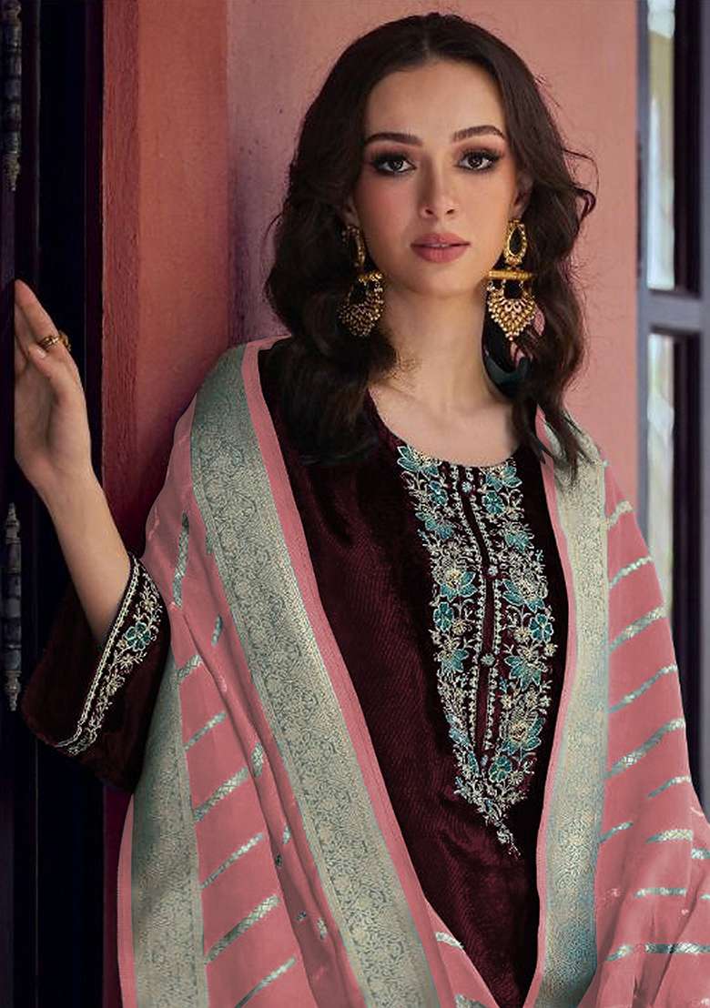 Maroon Zari Velvet Kurta Set - Indya