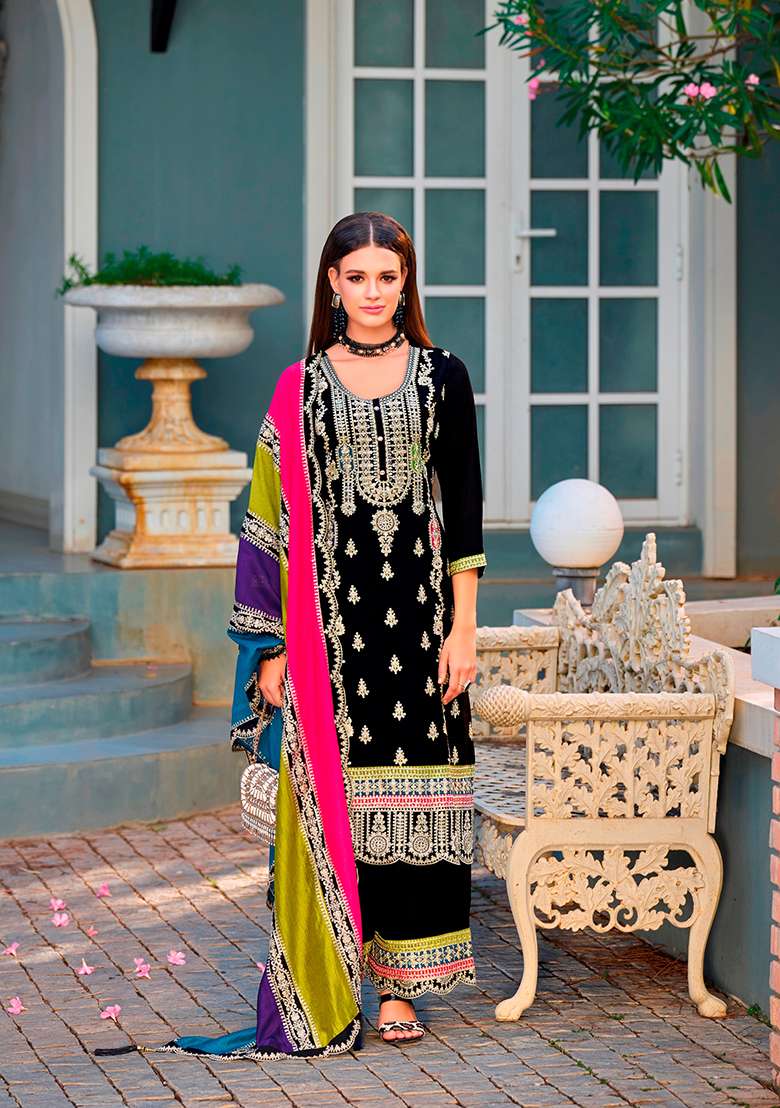 Black Embroidered Chiffon Pakistani Suit Set - Indya