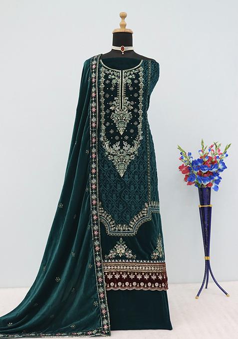 Green Embroidered Velvet Straight Kurta Set
