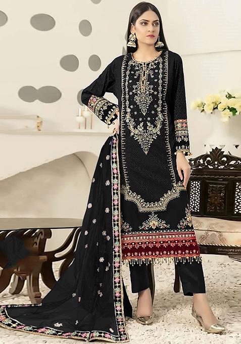 Black Embroidered Velvet Kurta Set