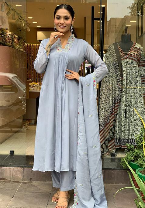 Grey Embroidered Viscose Salwar Kameez
