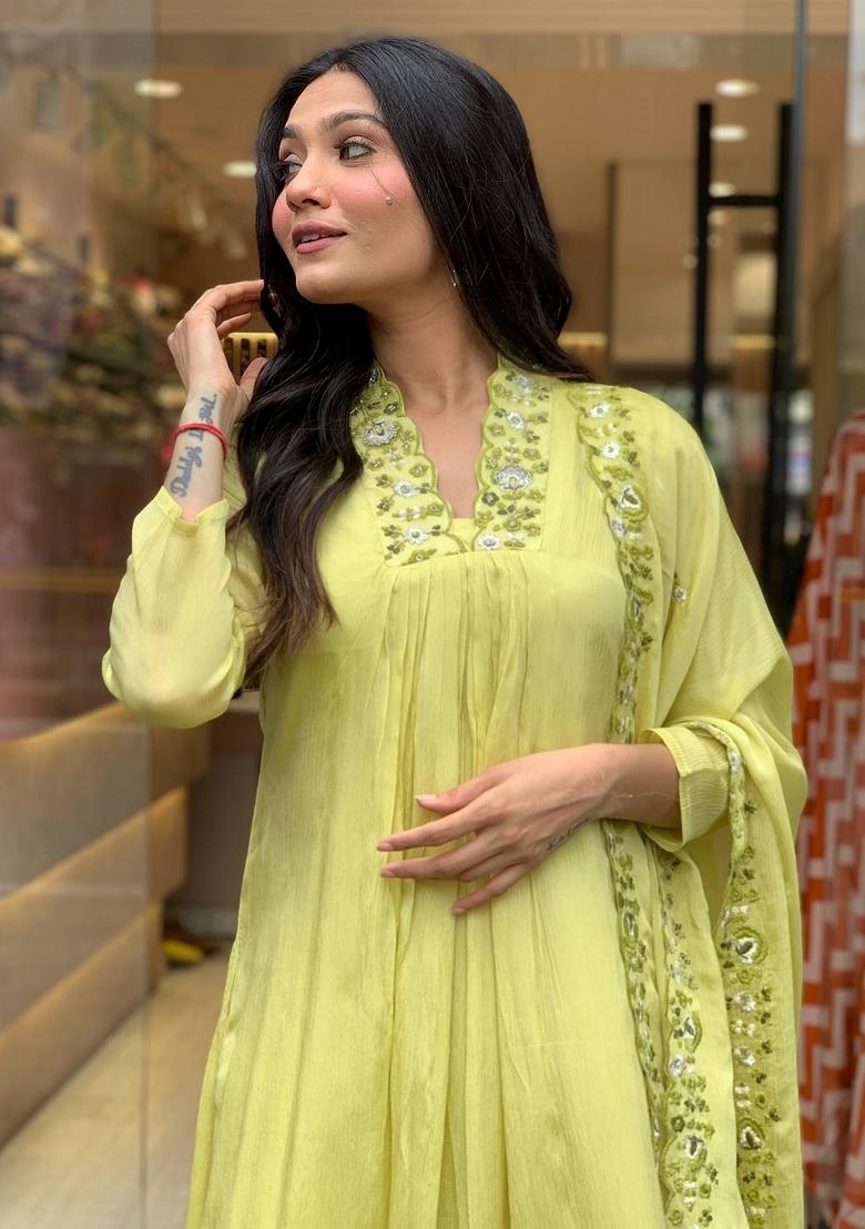 Green Embroidered Viscose Salwar Kameez