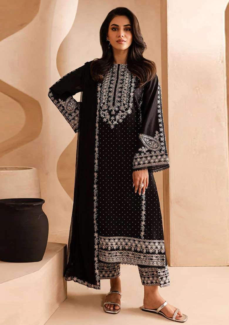Black Embroidered Georgette Pakistani Salwar Kameez With Dupatta - Indya