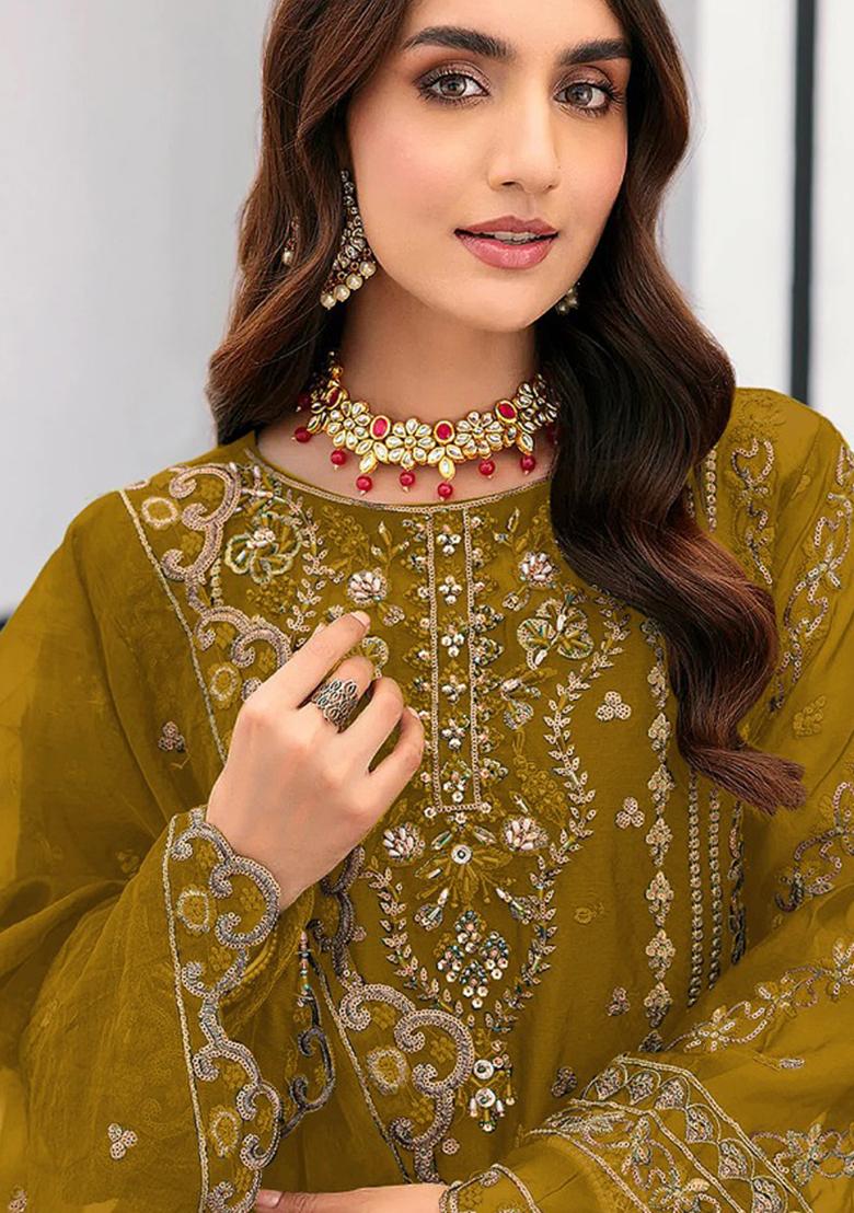 Yellow Embroidered Organza Pakistani Salwar Kameez With Dupatta