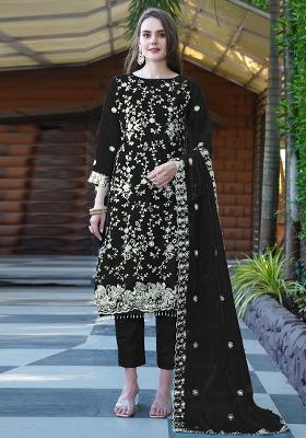 Black Embroidered Organza Kurta Set With Dupatta