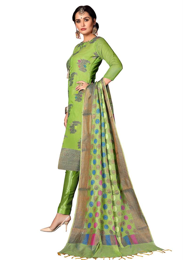 Light Green Jacquard Silk Blend Pakistani Suit Set - Indya