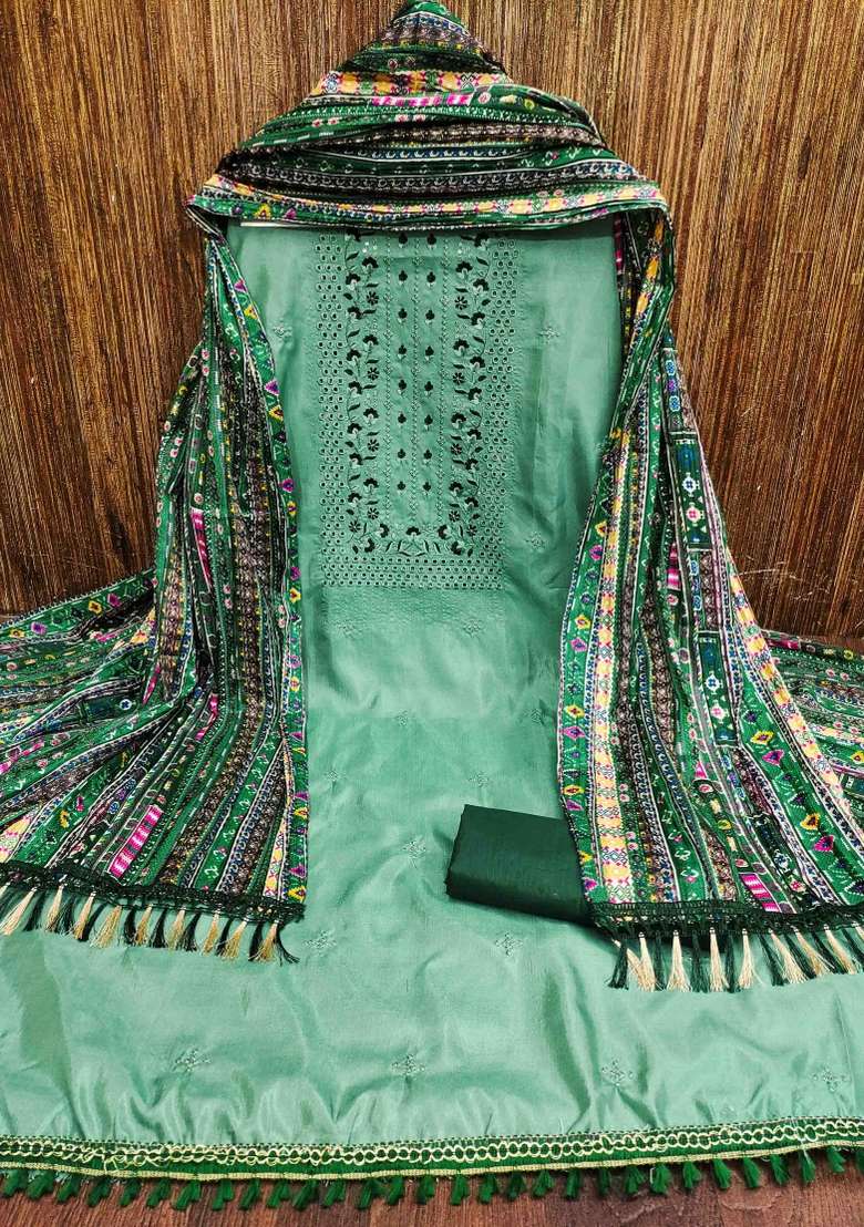 Green Mirror Work Silk Blend Pakistani Suit Set - Indya