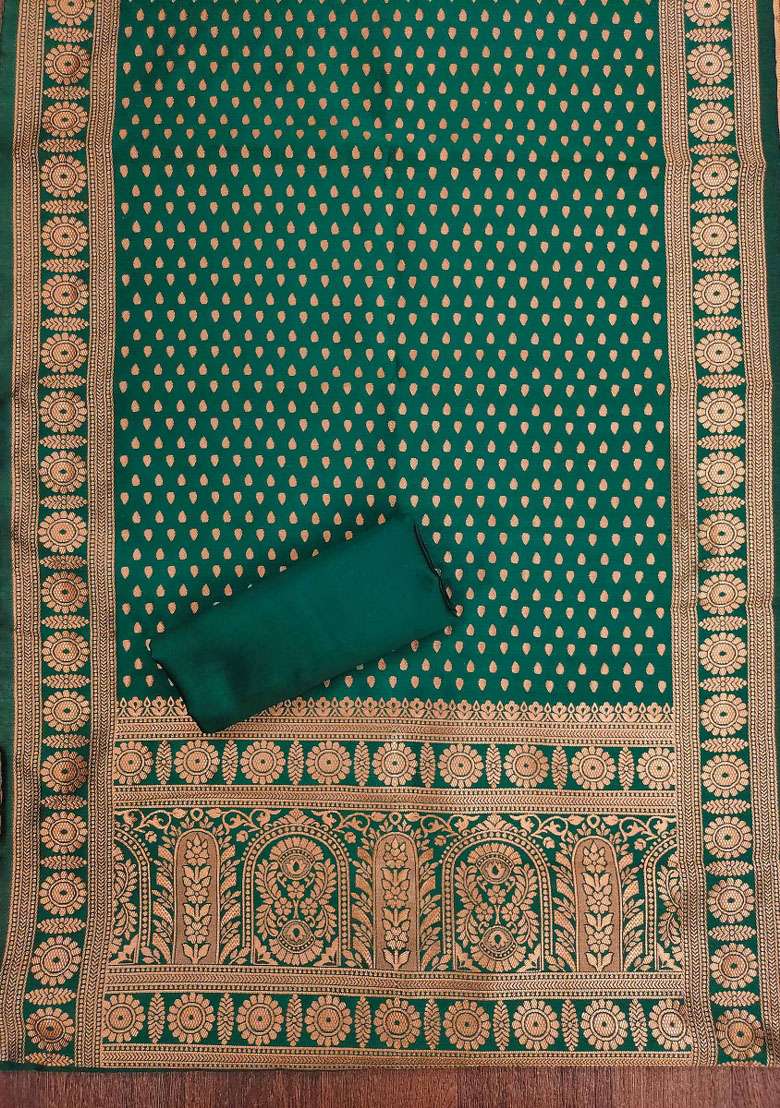Green Jacquard Silk Blend Straight Kurta Set - Indya