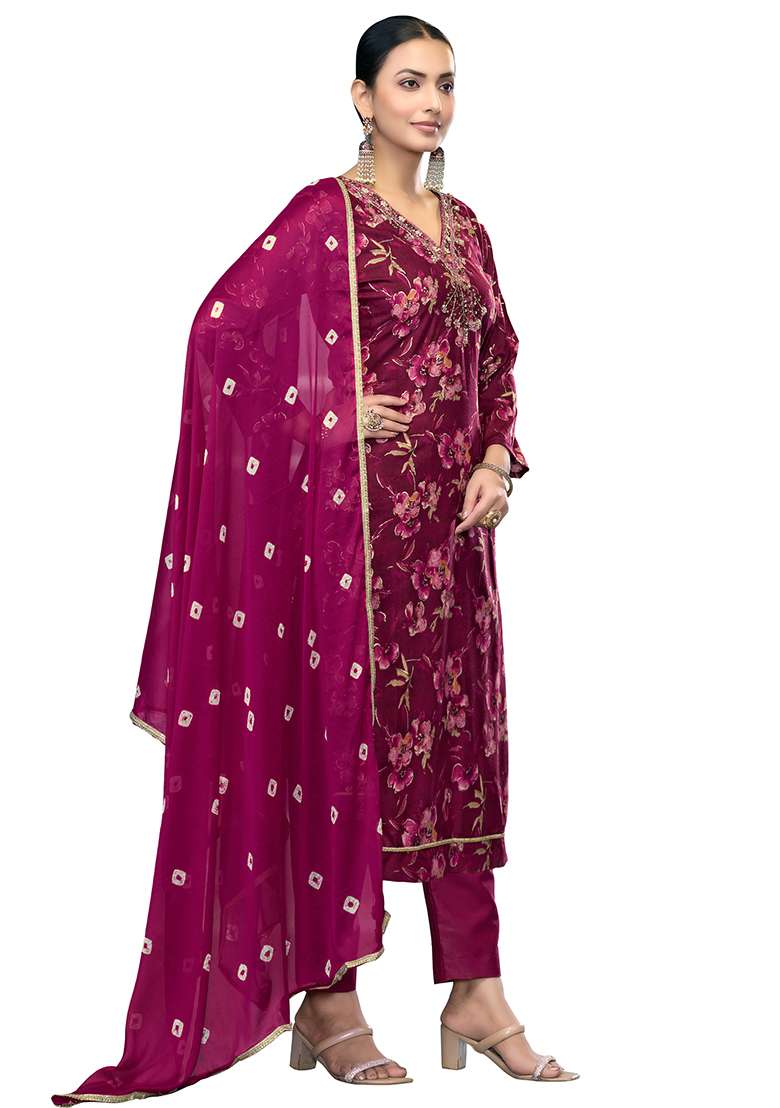 Voilet Embroidered Blended Straight Kurta Set - Indya