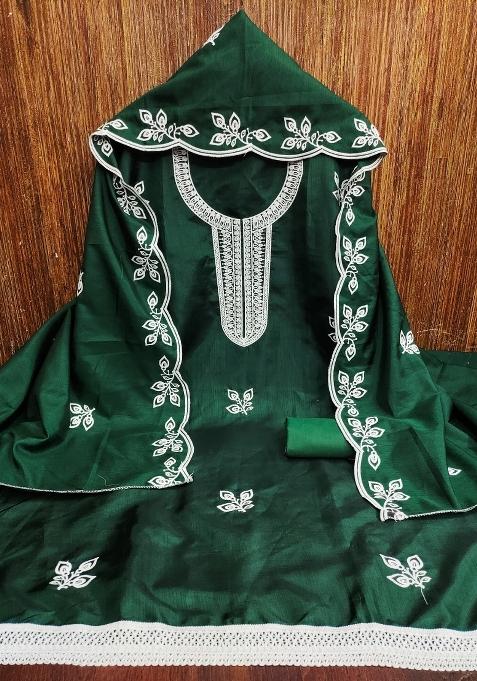 Green Embroidered Blended Straight Kurta Set
