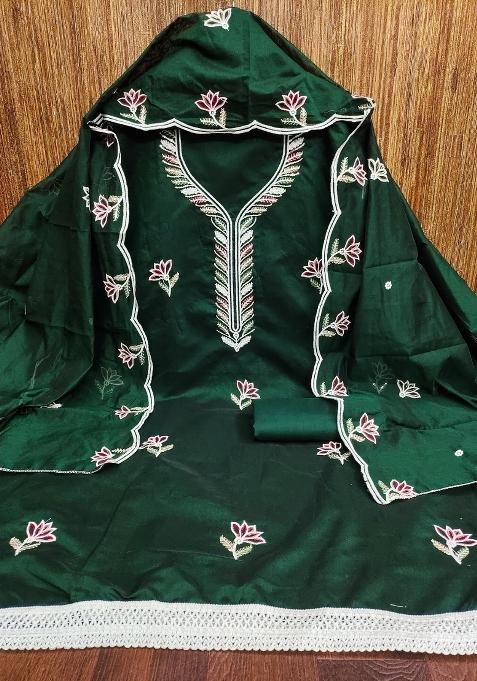 Green Embroidered Blended Straight Kurta Set