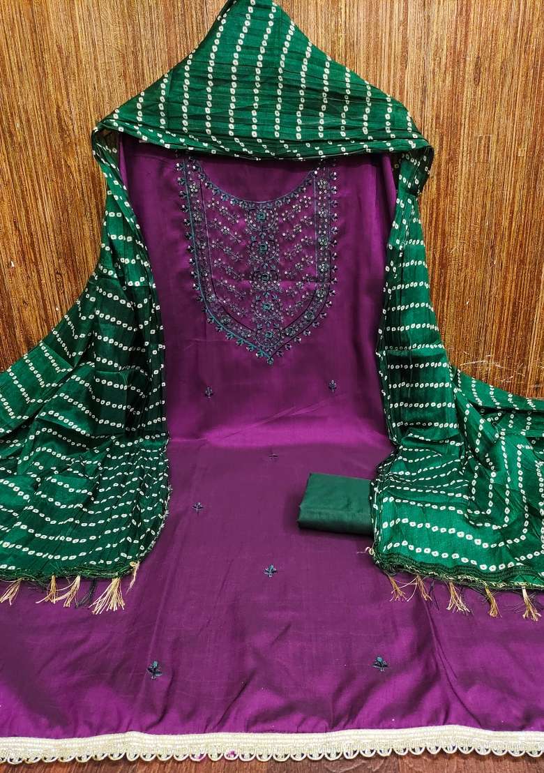 Voilet Embroidered Blended Straight Kurta Set - Indya