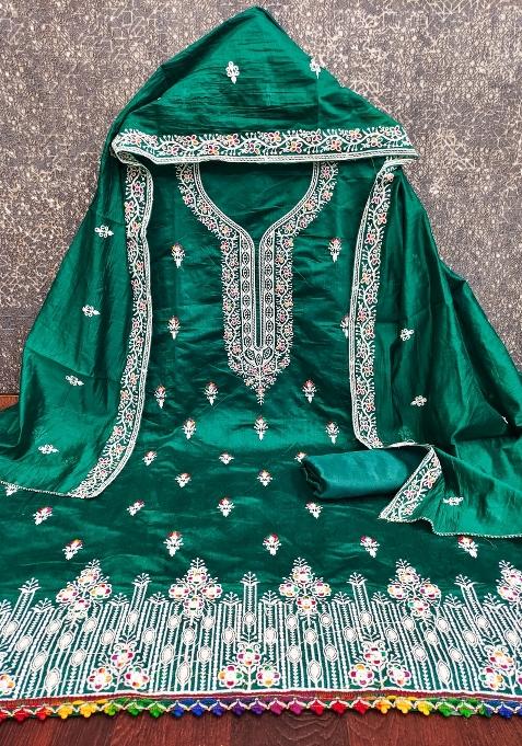 Green Embroidered Blended Punjabi Suit
