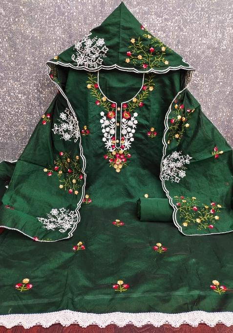 Green Embroidered Blended Straight Kurta Set