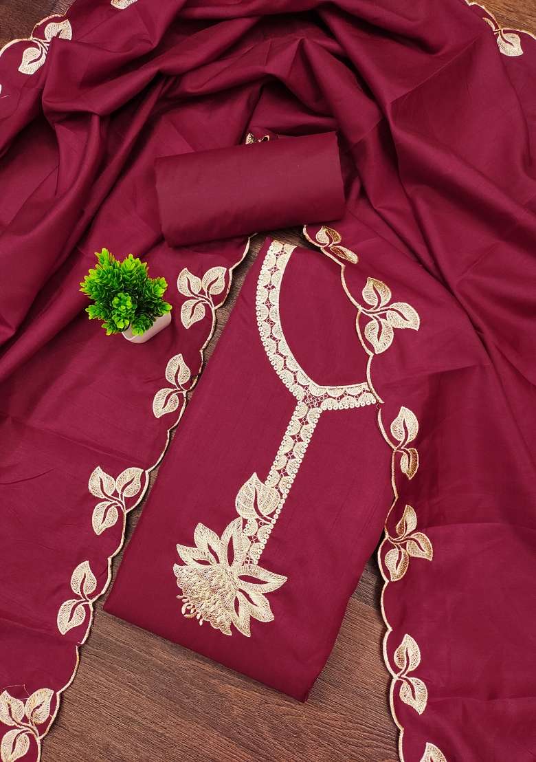 Maroon Embroidered Blended Kurta - Indya