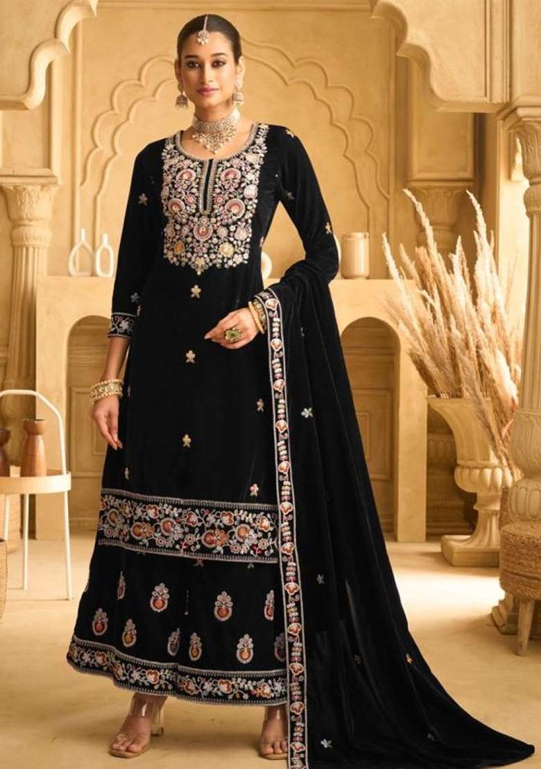Black Embroidered Velvet Pakistani Suit Set - Indya
