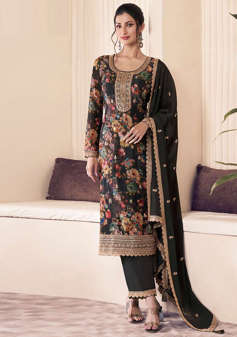 Black Embroidered Silk Blend Pakistani Suit Set - Indya