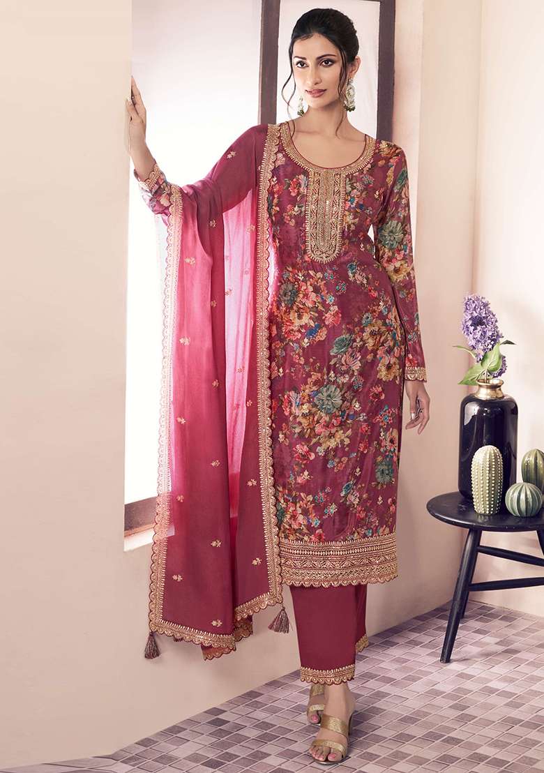 Pink Embroidered Silk Blend Pakistani Suit Set - Indya