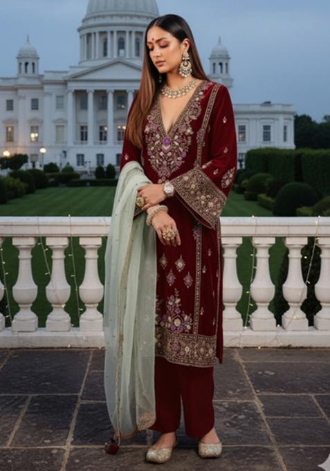 Maroon Embroidery Velvat Kurta Set