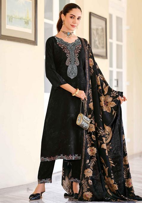 Black Embroidery Pashmina Kurta Set